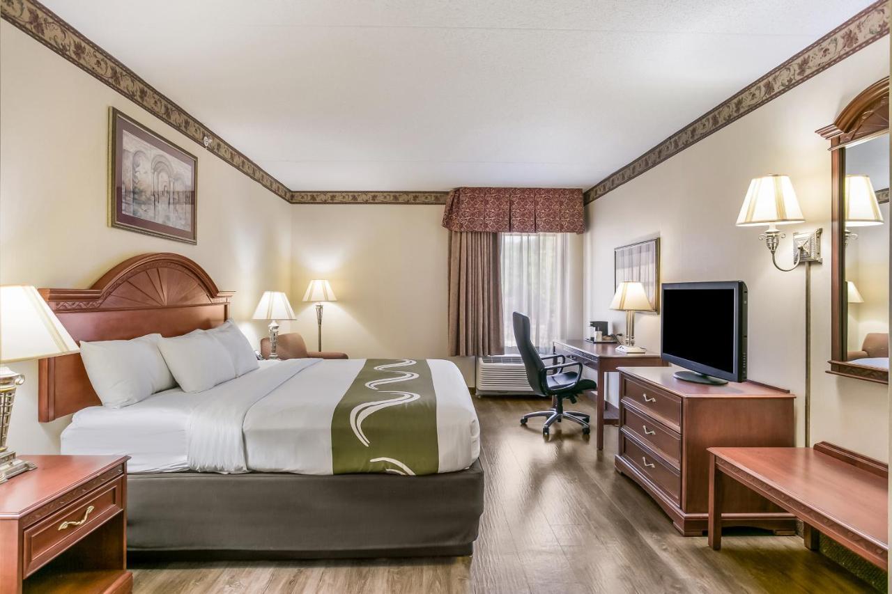 Quality Inn & Suites Bel Air I-95 Exit 77A Екстериор снимка