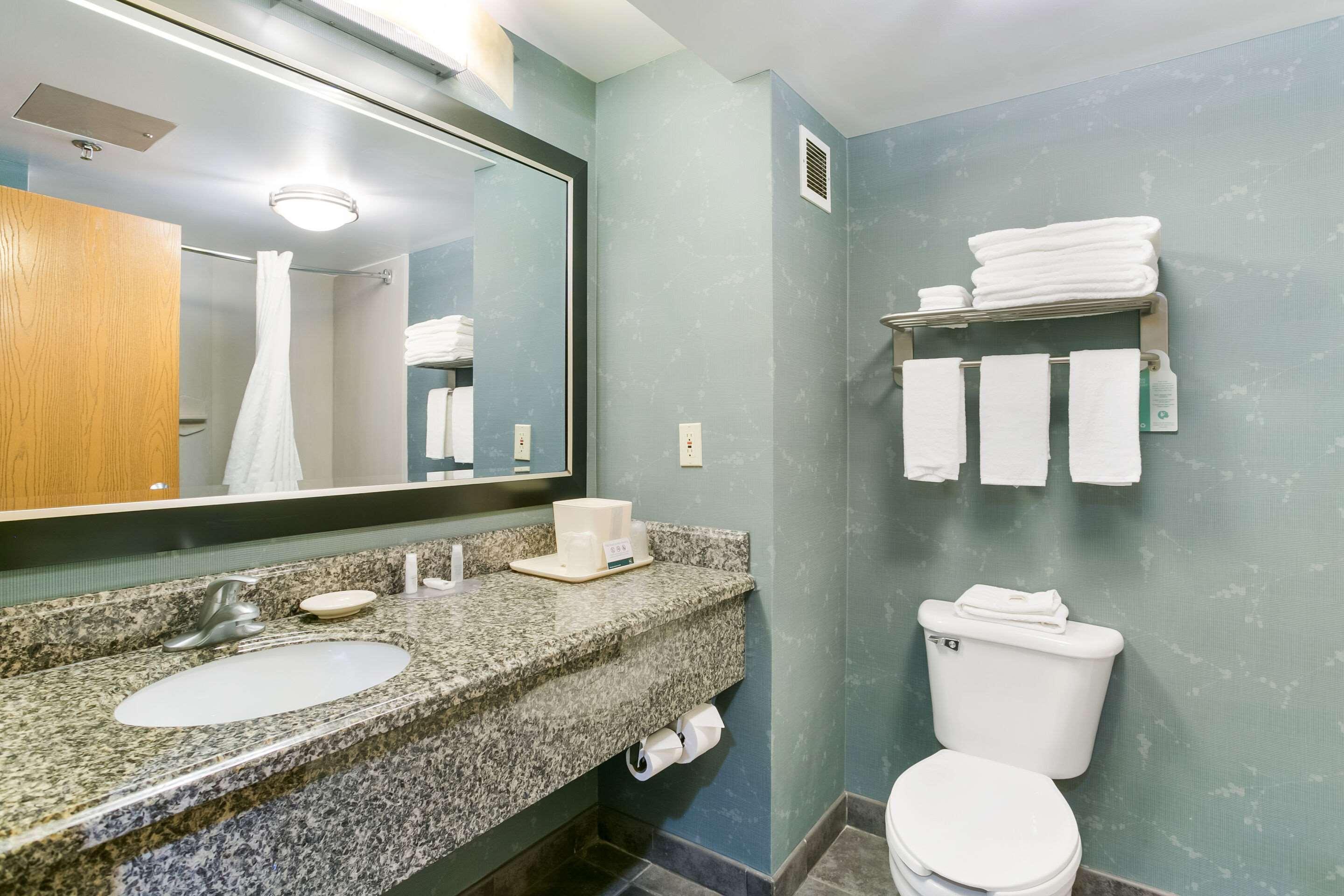Quality Inn & Suites Bel Air I-95 Exit 77A Екстериор снимка