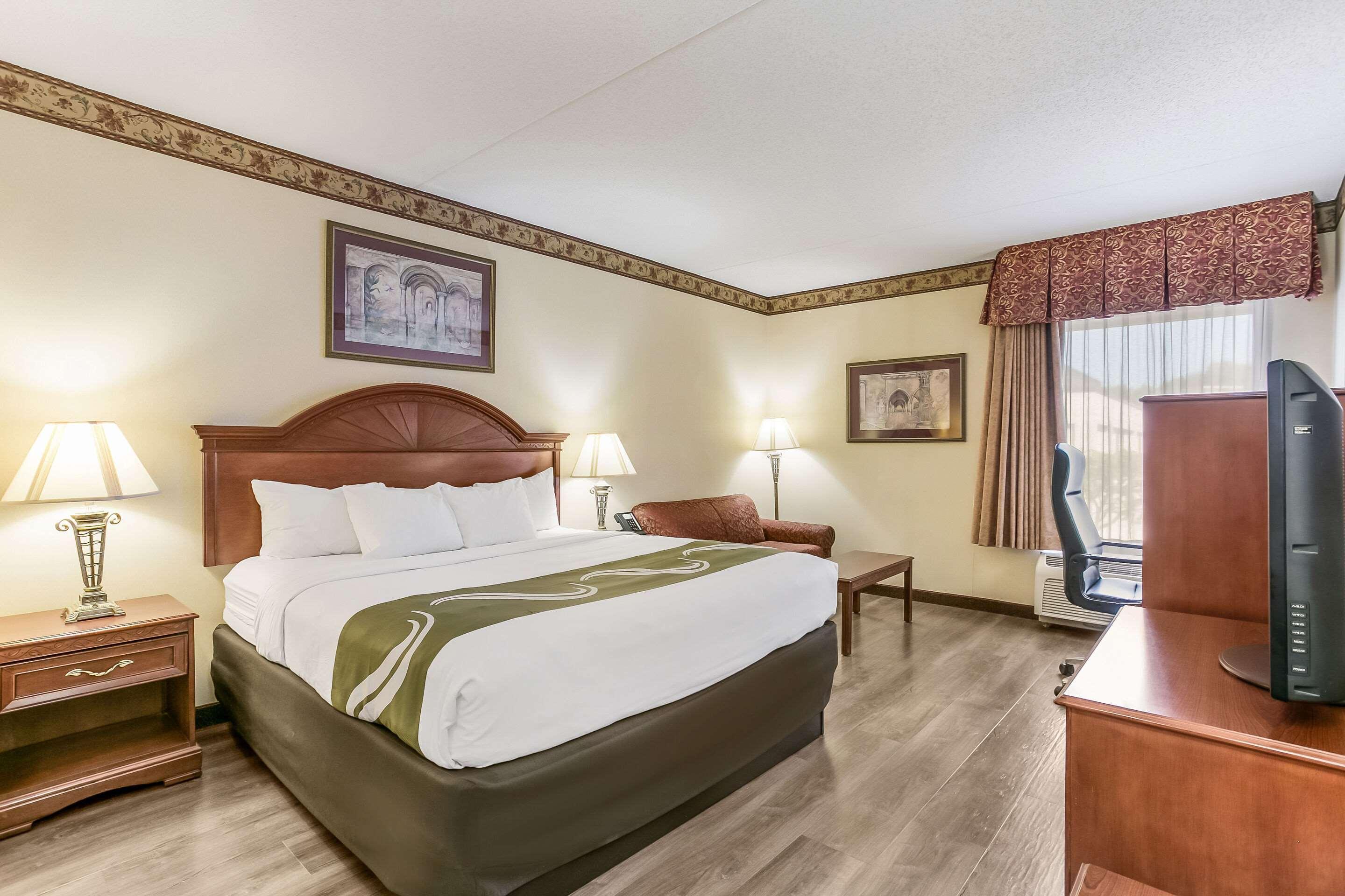 Quality Inn & Suites Bel Air I-95 Exit 77A Екстериор снимка