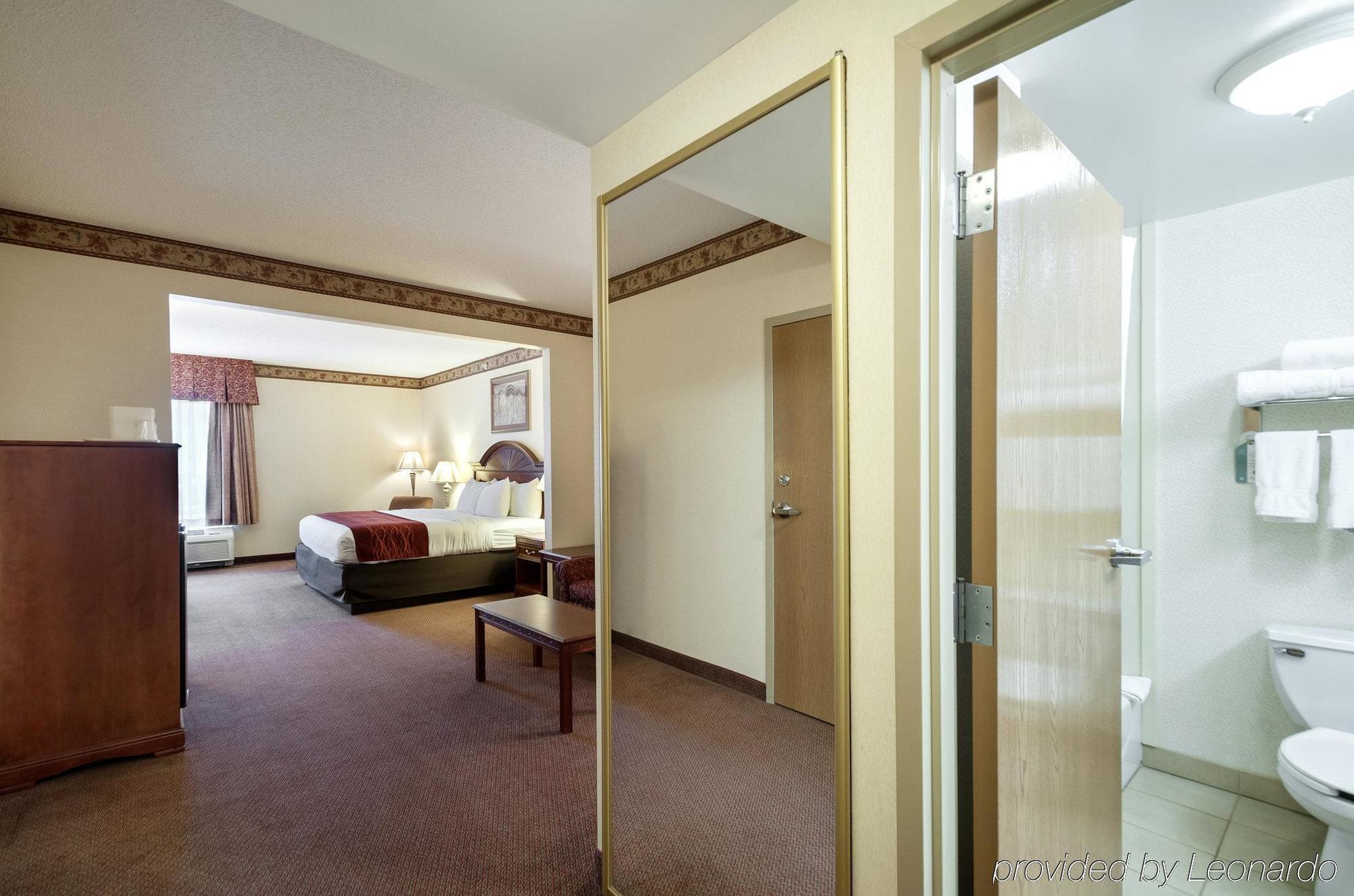 Quality Inn & Suites Bel Air I-95 Exit 77A Екстериор снимка